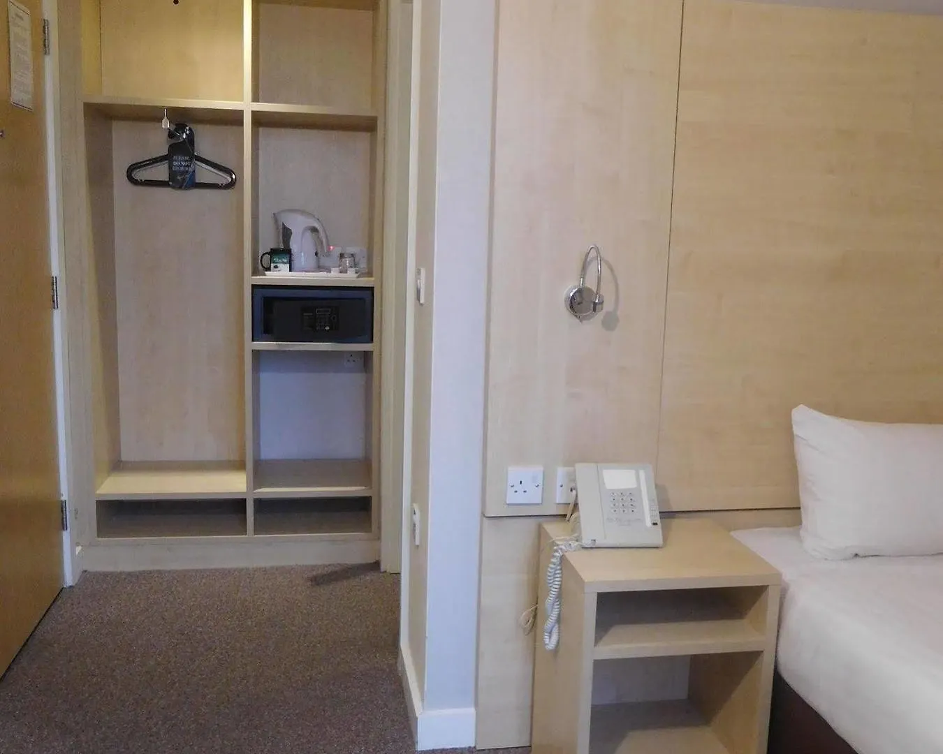 Ruskin Hotel ロンドン